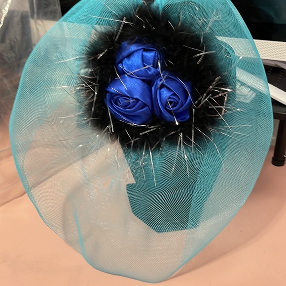 (NWOT) Hat/Headpieces for Parties - Picture 2 of 3